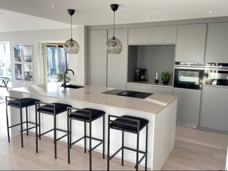 Allie barkruk voor keuken - Zwart fluweel 65 cm