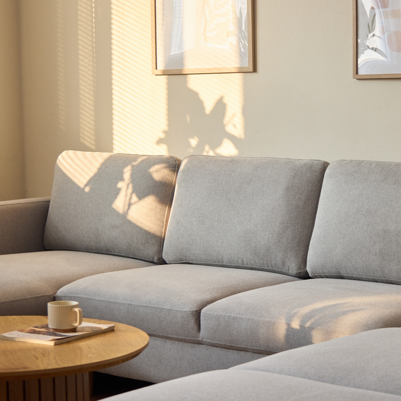 Jennifer linkszijdige U-sofa in lichtgrijs met chaise longue - L: 300 x D: 208 x H: 82 cm